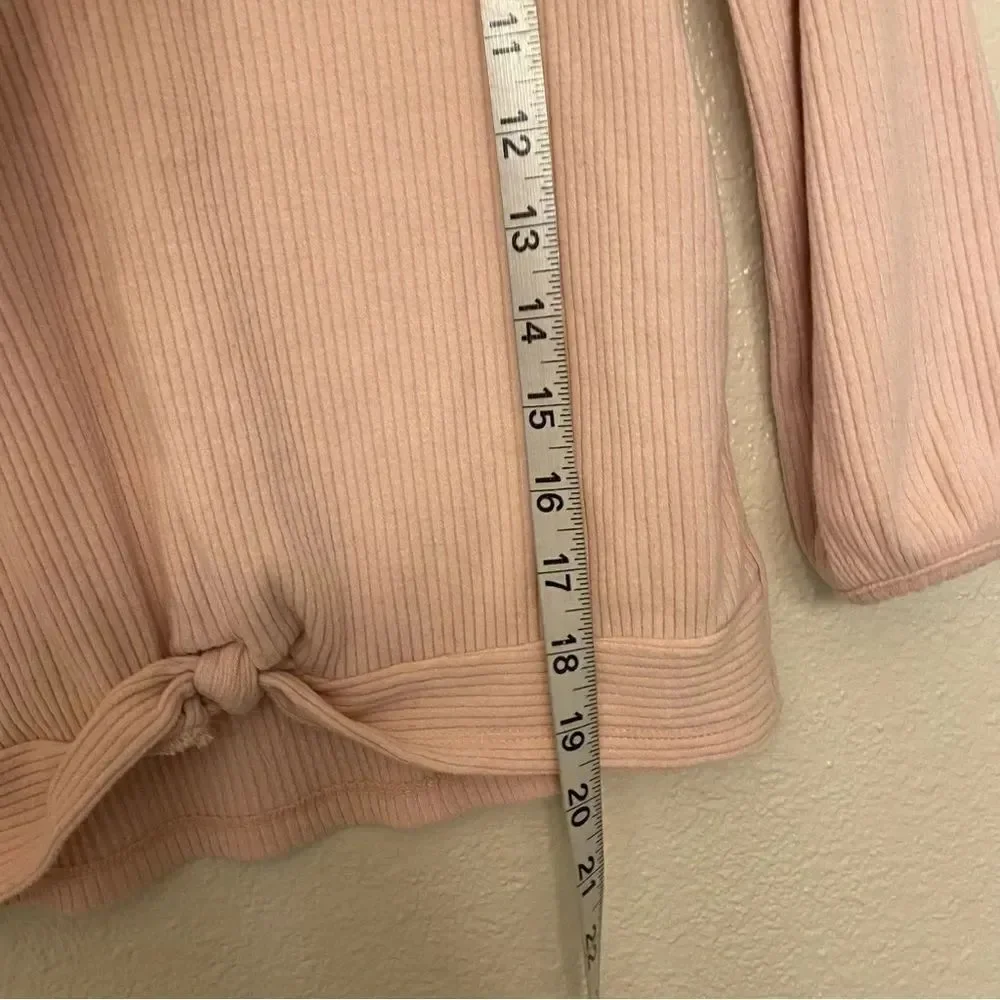Old Navy pale pink cozy ribbed knit long sleeve Pullover Sweater Twisted Hem M 8